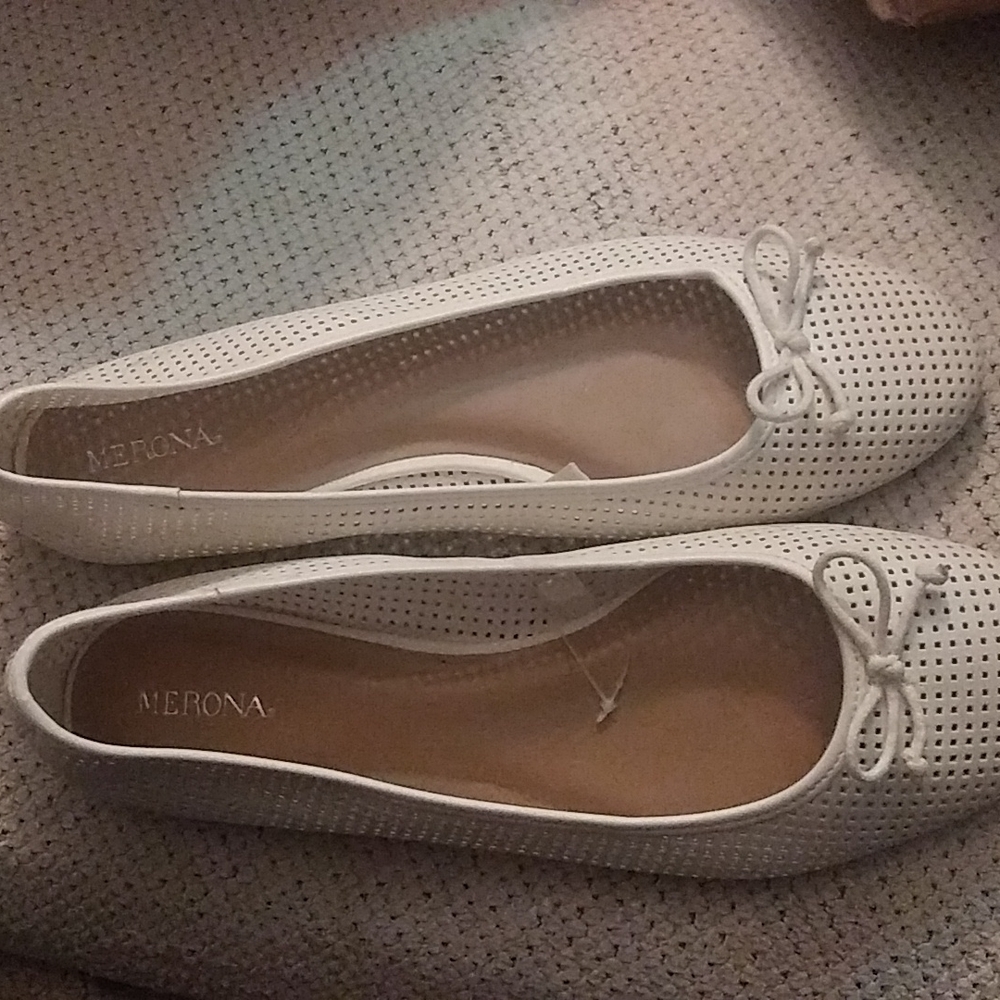 New Merona flats, white , size 11